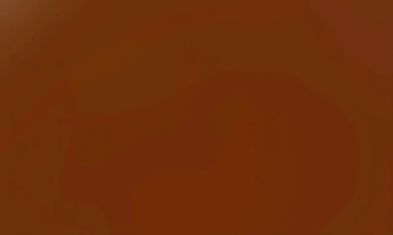 Maçã assada com nozes e calda de caramelo em close-up.