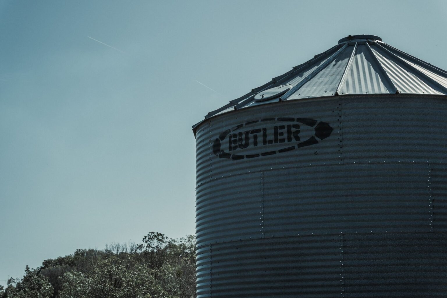 Silo de Grãos Caseiro: Como Armazenar Milho e Soja na Propriedade